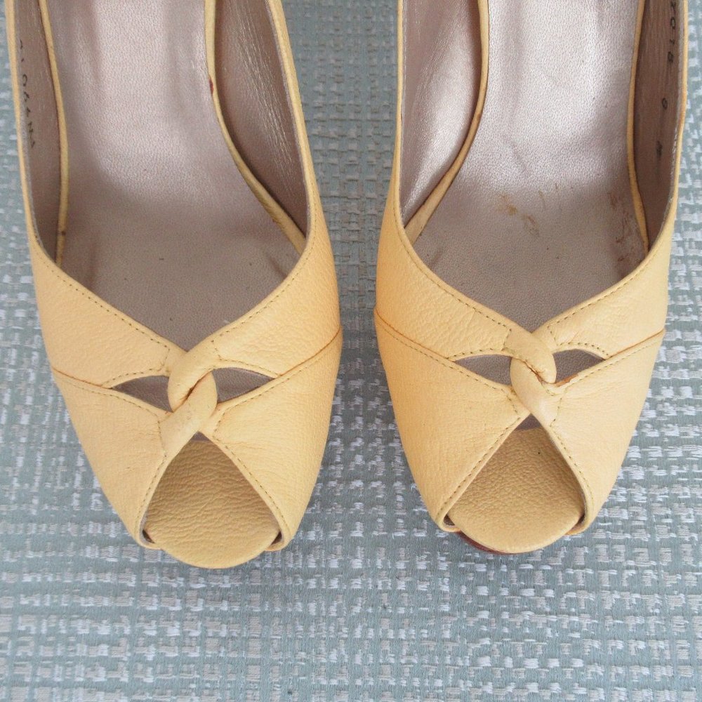 Stuart Weitzman Platform Leather Slingback Sandal Peep Toe Shoes Size 8 Yellow - Picture 2 of 10